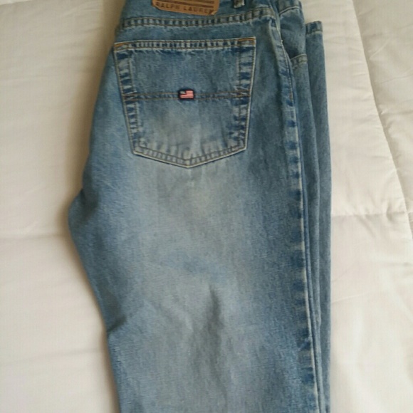 Women's Vintage Highwaist Jeans - Picture 3 of 3